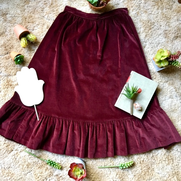 {Vintage} Midi Crushed Velvet Dark Cranberry Skirt - Picture 2 of 8